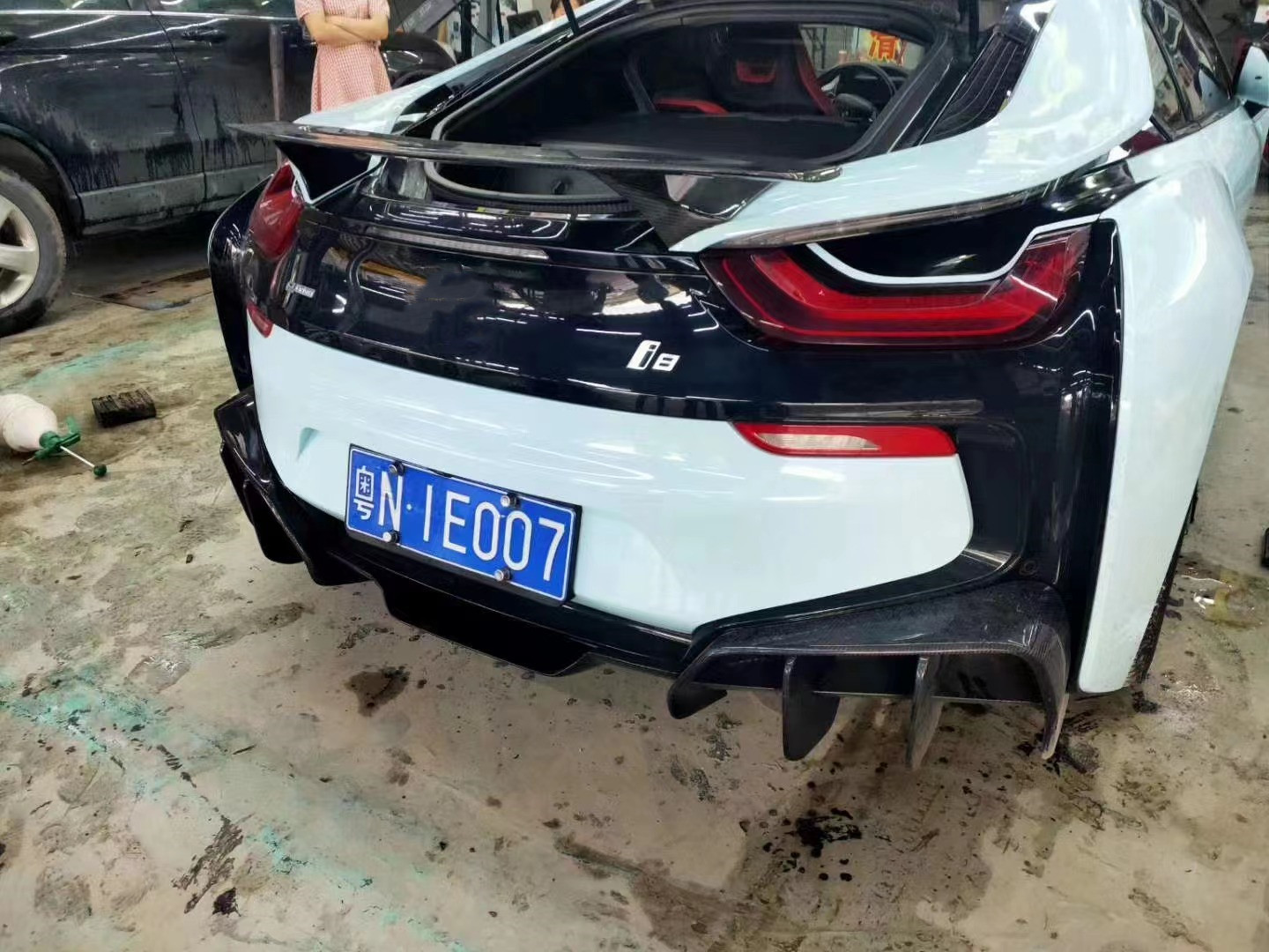 New Product for BMW I8 Carbon Fiber Spoiler Carbon Fiber Tail Carbon Fiber Wing