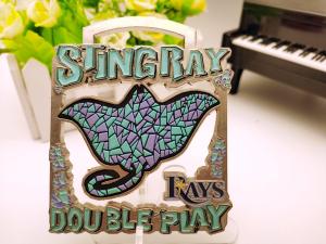 China Promotion Gifts Zinc Alloy Medal Personalized Medal Square Shaped factory