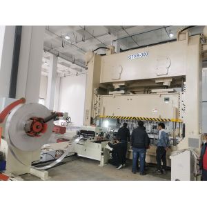 Automatic NC Feeder Machine Pneumatic Mandrel Expansion Uncoiler Leveler Feeder