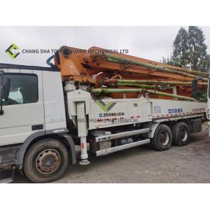 In 2012, Zoomlion 47 M Concrete Pump Truck With Large Displacement And 5 Masts