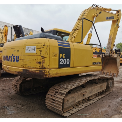 Used Komatsu PC200 Crawler Excavator with 0.8m3 Bucket Capacity and Original Color