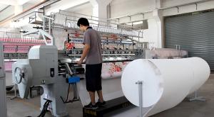 China Durable Duvet Quilting Machine , Quilting Sewing Machine Double Needle For Bedspreads factory