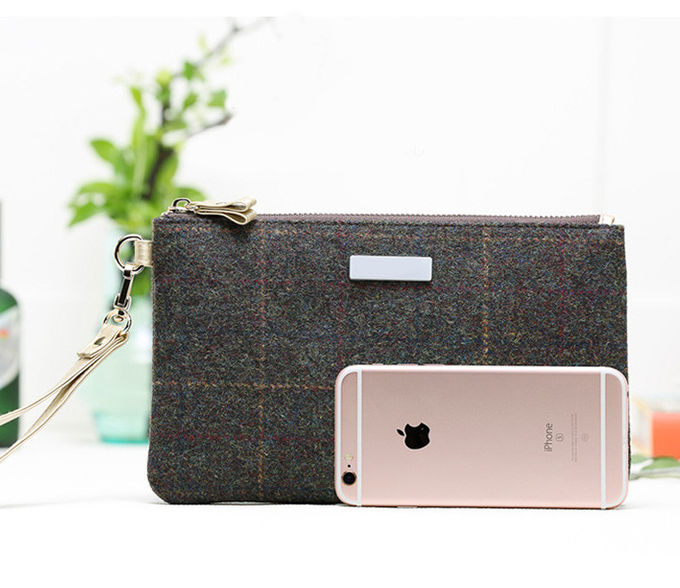 Hot Sale Waterproof Portable Packing Cosmetic Bag With Compartments
