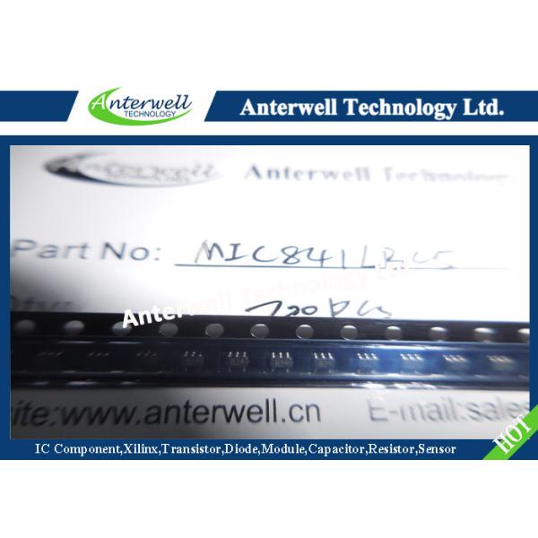 Integrated Circuit Chip MIC841LBC5 Comparator with 1.25% Reference and