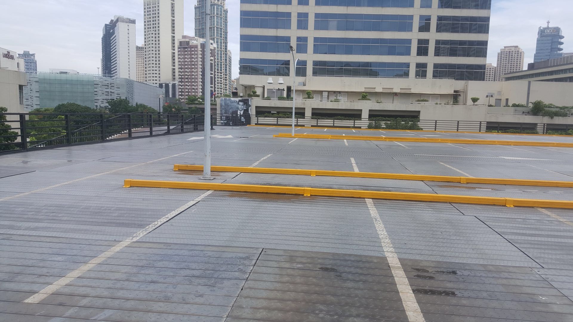 Truss Prefabricated Steel Structure Industrial Solar Parking Area Mounting System Bracket