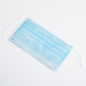 China 20pcs 4 Folder Earloop Disposable Medical Face Masks factory