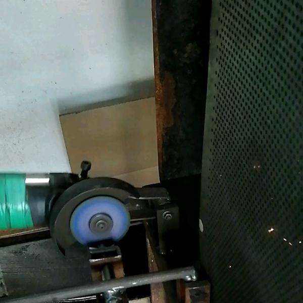 Manufacture of metal cut off discs for angle grinders, grinding tool cutting