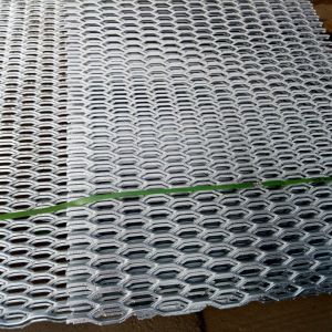 Heavy Duty Raised Iron Expanded Metal Mesh 4x8 Steel Gratings