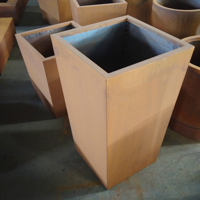 large plant pots outdoor