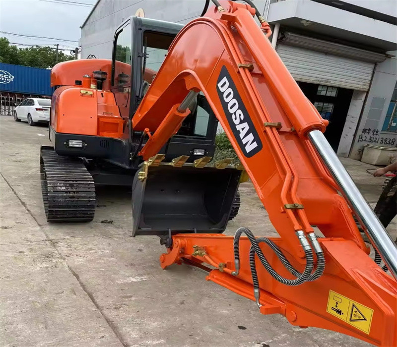 Refurbished Doosan Hydraulic Excavator DH60-7 Max Digging Height 9660mm