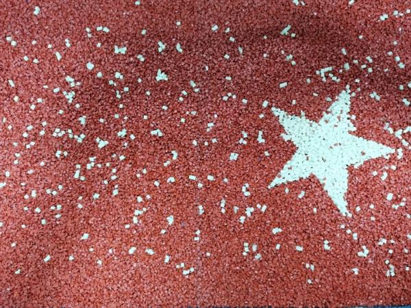 Glowing EPDM Recycled Playground Rubber Crumb Flooring For Outdoor Park Walking Way