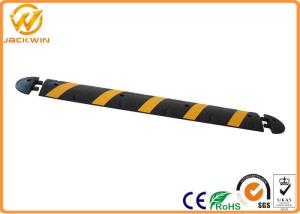 China 60ft 1830mm Road Safety Reflective Rubber Speed Bump With Panama Standard factory