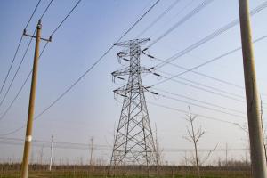China AWS D 1.1 Electrical Transmission Tower For High Voltage AC / DC Systems factory