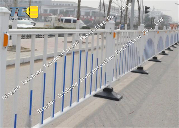 Out Door Bolted Connected Steel Plastic White Fence Municipal Highway Galvanized Build