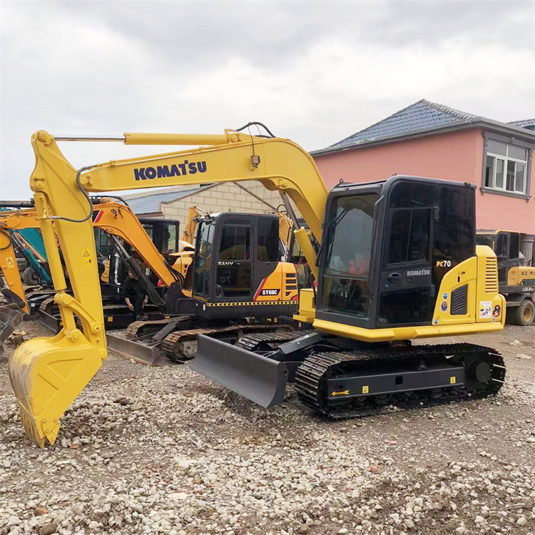 Good Health and Komatsu PC70-8 Mini Excavator with Moving Speed of 4.2 km/h in Shanghai