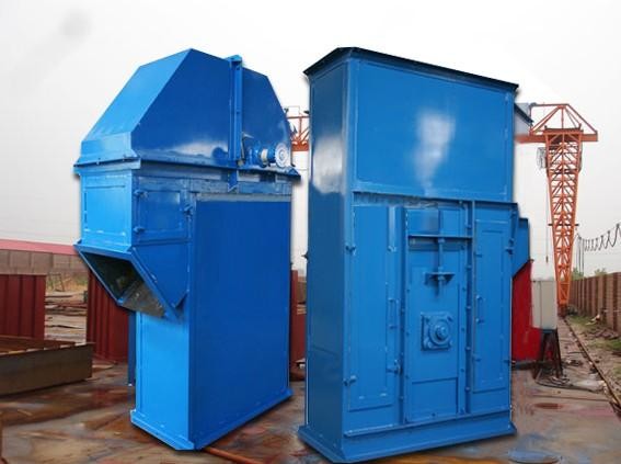 Mining Ore Conveying Equipment , Industrial Bucket Elevators For Cement Plant