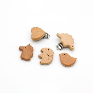 China wooden Round Shaped baby pacifier clips factory