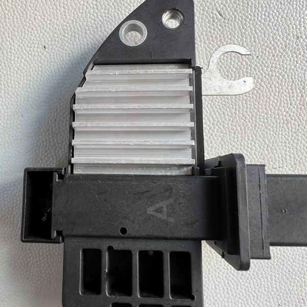 Premium Voltage Regulator for Higer & Zhongtong Buses | PN: 279400115