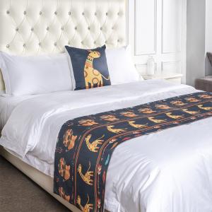 China Polyester Jacquard Hotel King Size Bed Runner With Cushion Covers factory