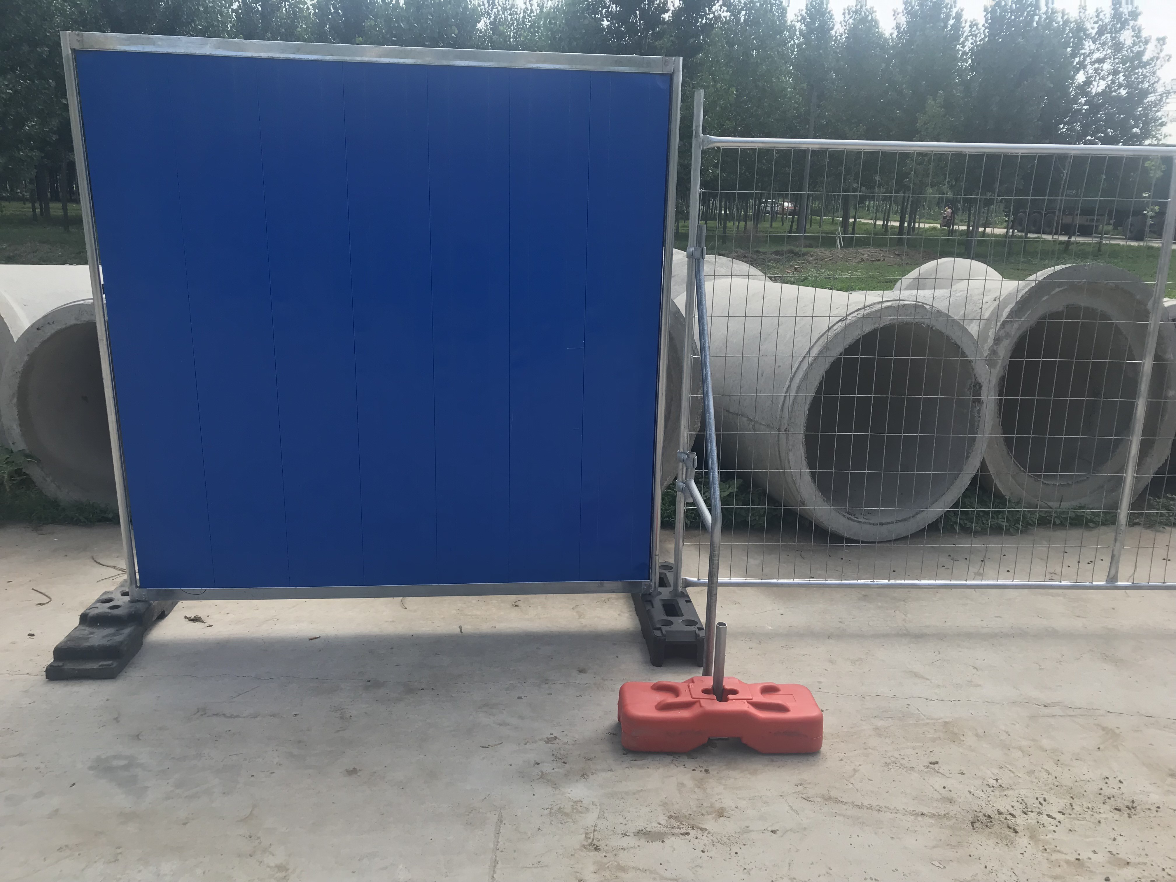 Temporary Steel Hoarding Available All Colour 2m x 2m size Colour Bond Steel