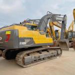 Transport length 9.69 m and 123 kW power Volvo EC200D used excavator for earth