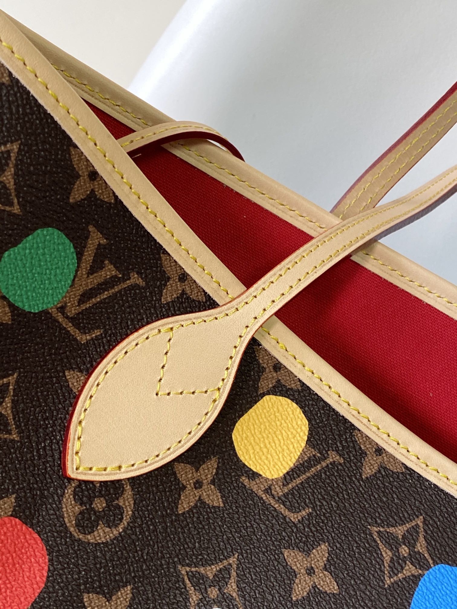 black LV X Yayoi Kusama Louis Vuitton Neverfull MM Monogram Bag Multicolor