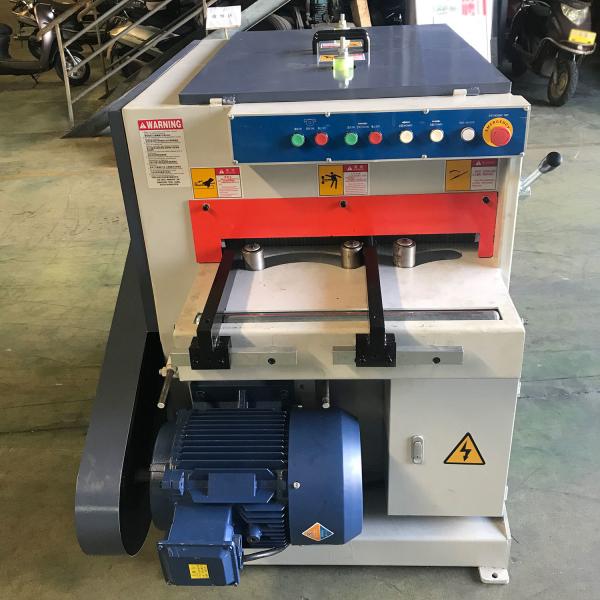 Horizontal Wood Cutting Multi Blade Rip Saw Machine with Feeding Speed of 20.5