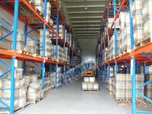 China Conventional Galvanized Pallet Racking Weight Capacity 2.5 Ton For Textile Industry factory