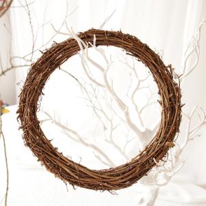 China Festive Window and Door Hanging Rattan Ring Artifi for 35cm Natural Grapevine Wreaths factory