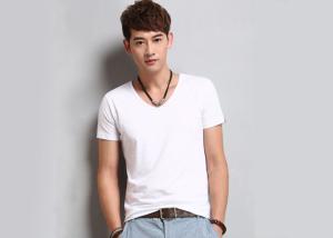 China White V Neck Mens T - Shirts Crease Resistant Not Deformed Five-Quarter Sleeve factory