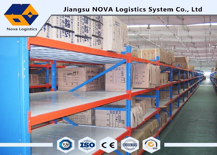 Anti Slip Medium Duty Shelving Recyclable For Outdoor / Inside Warehouse