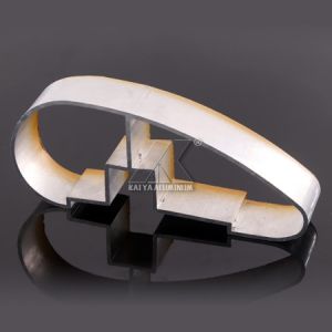 Ajustable Aluminium Handrail Profiles OEM Customize Length Light Wood Grain