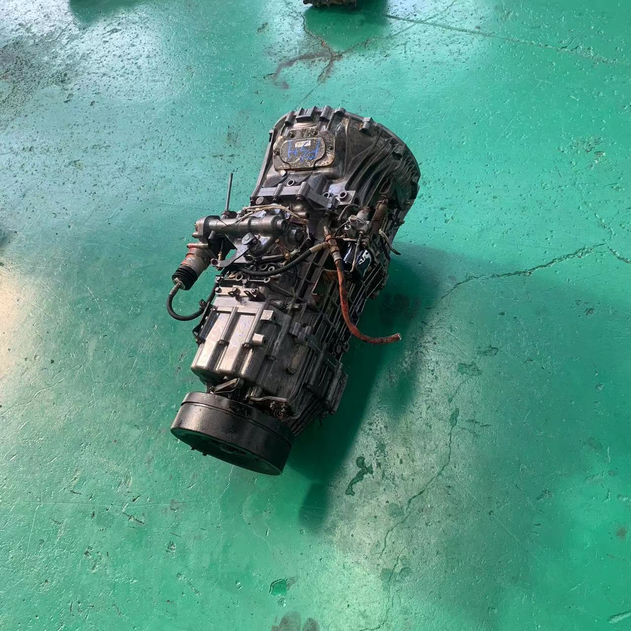 6D24 Engine 2.0L Displacement Used Gearbox For 8DC9 8DC11 6D24