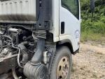 Isuzu used truck lorry 4KH1Diesel Engine Cargo Truck With 2 Doors For Heavy Duty