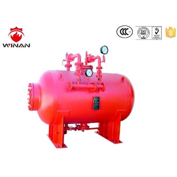 China Carbon Steel Material Pressure Gauge Foam Bladder Tank 3% 6% Vertical / Horizontal Type factory
