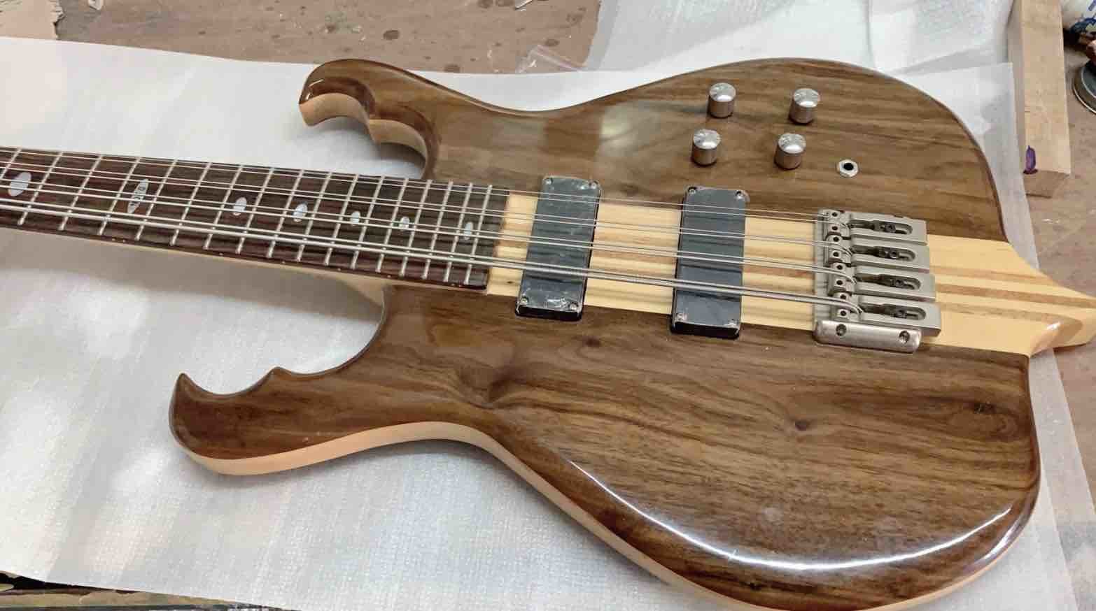 8 Strings Bass Guitar One Through Neck-Body Solid Walnut In Natural