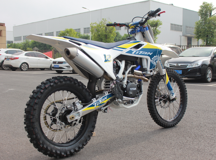 Super New 450cc Enduro motorcycle