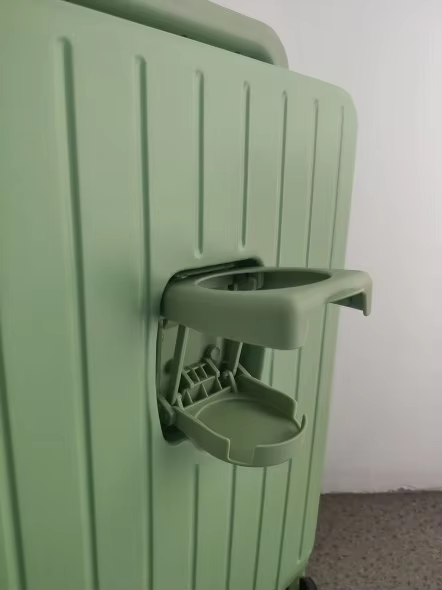 Lightweight Multifunctional Green Spinner Luggage with Eco-Friendly Soft Handle and Waterproof Luxury Carry-on Travel Bag