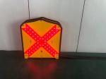 Rubber Retractable Cross Line LED Arrow Sign Board DC AC Solar Power Supply