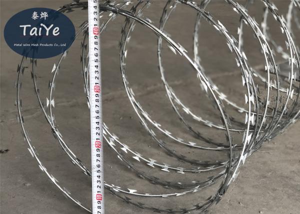 Heavy Galvanized Razor Blade Fencing Coil Diameter 450mm Military Razor Barbed