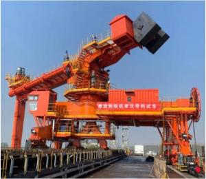China Screw ship unloader used for cement unloading factory