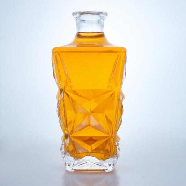 Unique Design 800ml Glass Bottle for Beer Gin Rum Champagne Brandy Whisky Clear
