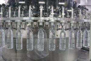China Stainless Steel 200ml Automatic Water Bottle Filling System factory
