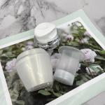 Replaceable Airless Pump Cream Jar Cosmetic Containers 30g 50g Customized Color
