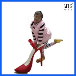 China Public art attraction special statue for shop window display hotel hall display decoration s factory