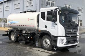 China Versatile Sprinkler Water Truck Easy Operation With Arrow Lights Reels And Pipe Boxes factory