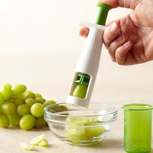 China Mutil Function Plastic Cherry Tomato Slicer White Green 18 * 6.5cm For Kitchen factory