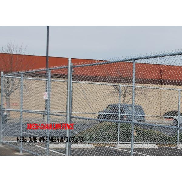 China Security Fence Galvanized Chain Link Fence Fabric Roll Building Material factory