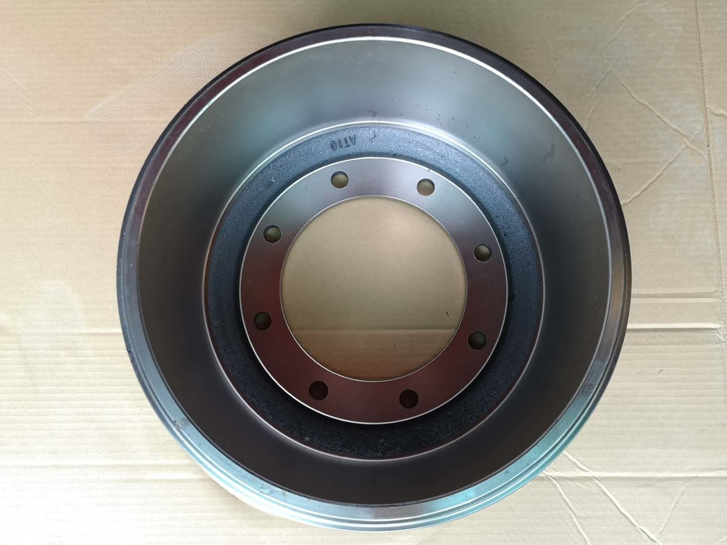 FVR FTR CVR Brake Drum 1423151944 Air Over Hydraulic Brake System Rear Axle 8 Holes Brake Drum Isuzu Chassis Parts