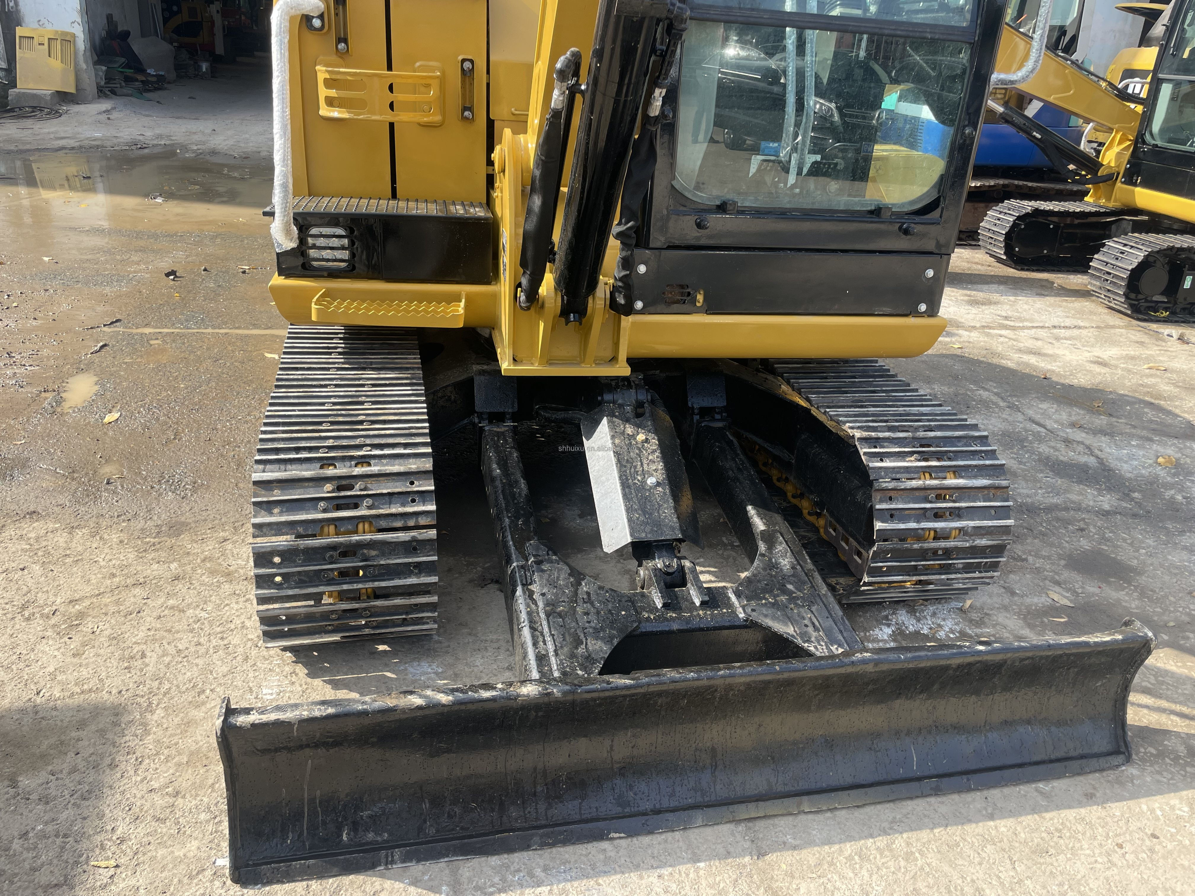 Small excavator caterpillar CAT 305.5E excavator mini digger buy used mini CAT305.5 excavators for sales